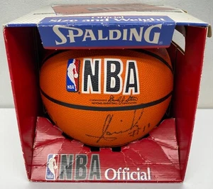 1992 Detroit Pistons Signed Basketball Autographs Joe Dumars Isiah Thomas NBA - Picture 1 of 21