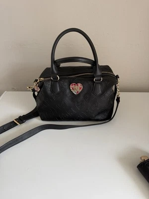 Bolso Cartera Juicy Couture Negro Mediano con Cartera a Juego. Foto 1 de 4
