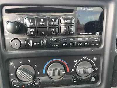 Used Front Left Exterior Door Handle fits: 2000 Chevrolet Silverado 1500 pickup Foto 1 de 4