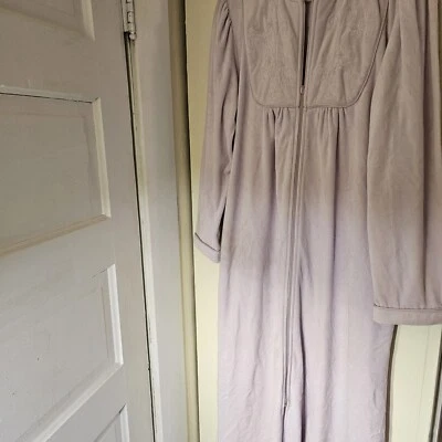 Velour Housecoat Robe Full Zip Pockets Sz Small 6-8 Purple Classic Elements - Image 1 of 4