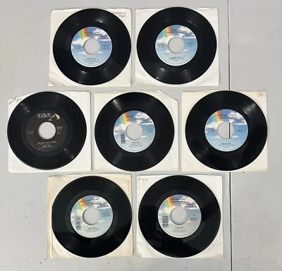 Lot of (7) Vince Gill 45 RPM Records - Lot B - Image 1 of 2