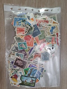Lote 33, 1000 Sellos Usados, Todos Diferentes. - Imagen 1 de 1