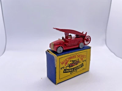 MATCHBOX LESNEY 1-75 09-A DENNIS FIRE ENGINE -18 RUNG LADDER EXCEL. ORIG. B1 BOX - Image 1 of 4
