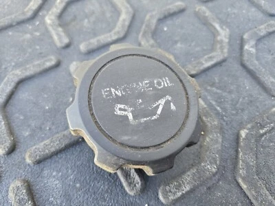Toyota 4runner Pickup 1990-1995 3,0 V6 3VZE TAPA DE LLENADO DE ACEITE Foto 1 de 2