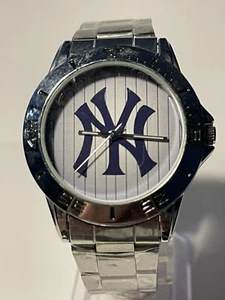 NEW YORK YANKEES MLB Casual Stainless-Steel Men's Wristwatch -WHITE !!!NEW!!! - Picture 1 of 10