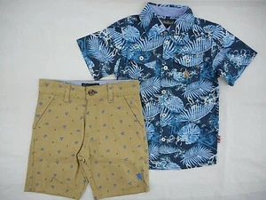 Camisa informal de manga corta y pantalones cortos caqui para niños English Laundry $44 tallas 4-7 - Imagen 1 de 4