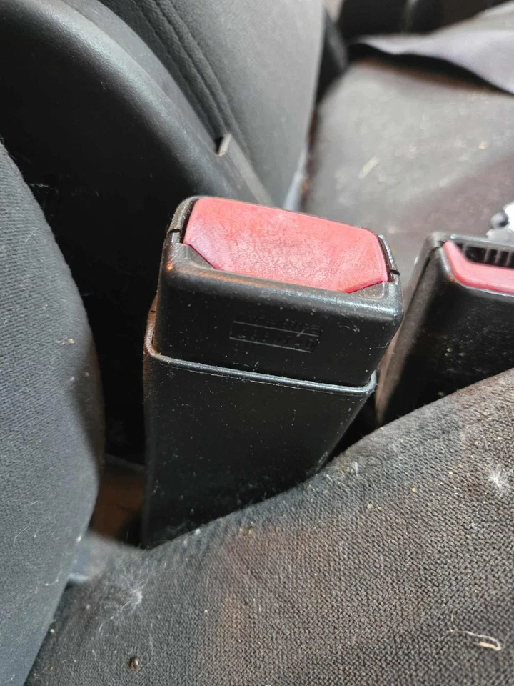 Silverado Sierra 1500 2007-2013 hebilla de cinturón de seguridad de pasajero *negro OEM 19121541 Foto 1 de 1