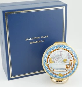 Halcyon Days Winnie The Pooh 2004 Year Box Enamel Box Mint In Box - Picture 1 of 6