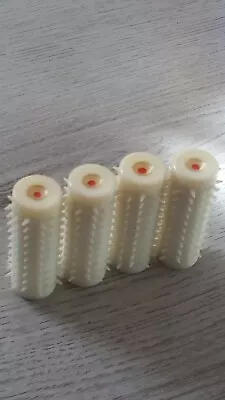 RULLI PER CAPELLI RISCALDATI ARRICCIACAPELLI ** SET RICAMBI 4 rulli medi - Immagine 1 di 4