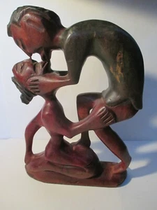 WOOD SCULPTURE ART STATUE KISSING COUPLE MAN & WOMAN HANDED CARVED ART - Picture 1 of 6