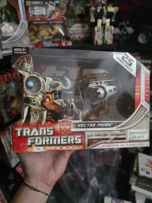 Transformers Universe Voyager Class 25th Anniversary 2008 Vector Prime New  - Image 1 of 4