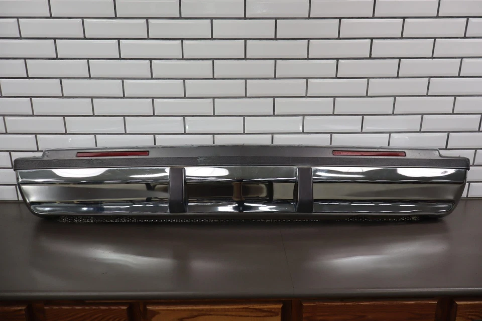 1993-1996 Cadillac Fleetwood Chrome Rear Bumper *Weathered* Foto 1 de 4