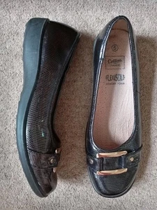 Cotton Traders Shoes Size 5 Brown Patent Flat Slip On Comfort Shoes Memory Foam. - Picture 1 of 8