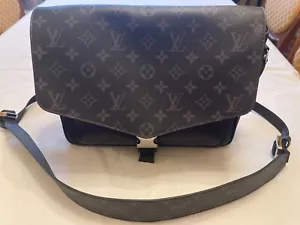 Louis Vuitton Messenger borsa a tracolla Tgrama noir - Foto 1 di 12