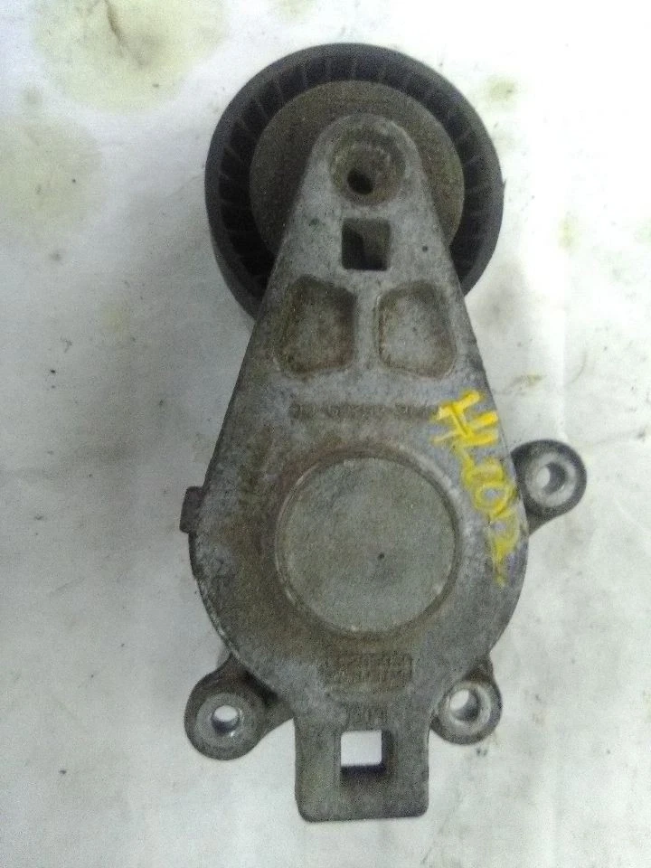 Ford Explorer 2017 tensor de cinturón Foto 1 de 4