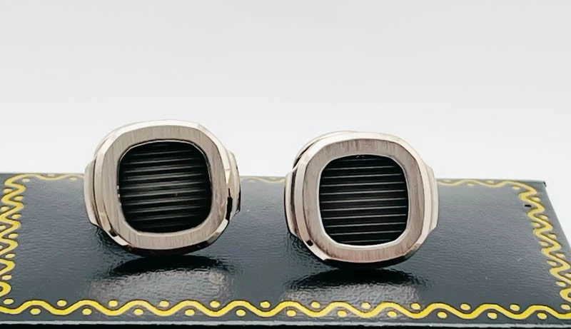 カフリンクス K14WG カフリンクス K14WG