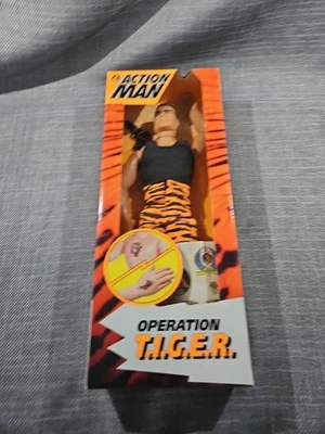 Hasbro Action Man Tiger Strike 1995 12” nuevo en caja original con tatuajes 12762 Foto 1 de 3