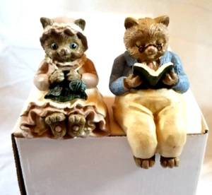 Kitten Shelf Sitter Couple Set Russ Berrie Cats of Canterbury Rural Cottage - Picture 1 of 4