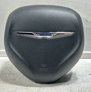 2017 - 2023 CHRYSLER PACIFICA Airbag LEFT STEERING WHEEL AIR BAG OEM - Picture 1 of 5