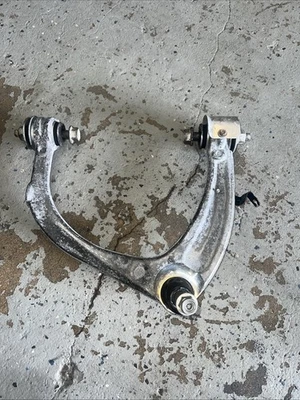 Оригинальный правый верхний рычаг управления для Chevrolet Silverado GMC Sierra 1500 2019-2024 годов выпуска - Изображение 1 из 4