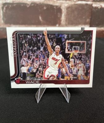 2025-26 Topps Basketball #261 Dwyane Wade Miami Heat SSP Golden Mirror Variation - Image 1 of 2