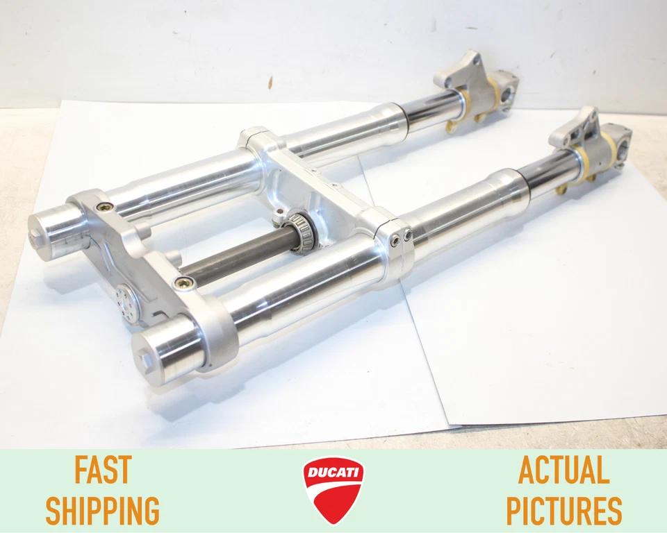 Horquilla delantera Ducati Sport 800 2003 2004 con triple conjunto de árbol Foto 1 de 4