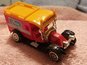 1910'S MINERAL WATER TRUCK LISTED ON THE SIDES OF THIS VEHICLE BACK WHEEL LOOSE - Picture 1 of 12
