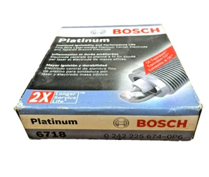 JUEGO DE 4 bujías Bosch 6718 OE cable fino platino único se adapta a Impala 06-11 - Imagen 1 de 2