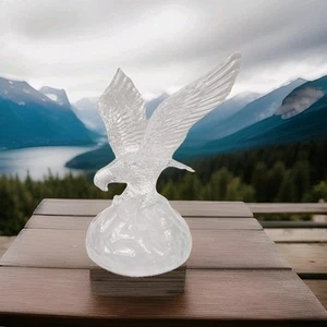 Crystal Flying Eagle Figurine Frosted Beautiful - Picture 1 of 5