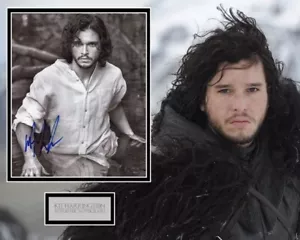 KIT HARRINGTON SIGNED GAME OF THRONES PHOTO MOUNT (1) ACOA CERT - Foto 1 di 3