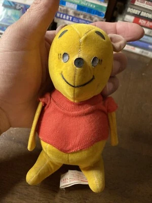 Winnie The Pooh Pelúcia SEARS Serragem Recheada Feita no Japão Disney Anos 1960 Vintage - Imagem 1 de 4