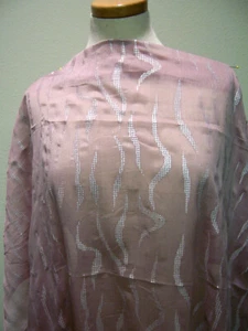 TELA DE DISEÑO SUAVE DELICADA ROSA BLANCO NACARADO PERGAMINOS ESTAMPADO GEORGETTE 5yds - Imagen 1 de 10