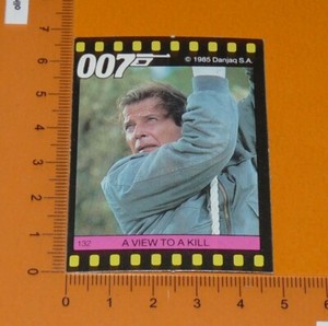 #132 JAMES BOND 007 A VIEW TO A KILL ROGER MOORE MONTY GUM CARD 1985