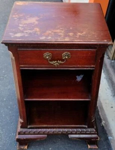 Antigua mesa auxiliar de cama de madera maciza - con cajón - GDC - HERMOSA PIEZA ANTIGUA - Imagen 1 de 11