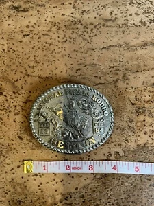 Hebilla de cinturón de rodeo de las finales nacionales de Hesston serie de aniversario de 1984 segunda edición - Imagen 1 de 2