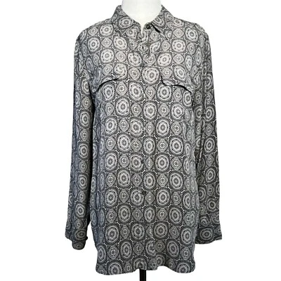 Camisa Equipment Top Mediana Negra Gris Medallón Ajustada Firma Seda Foto 1 de 4