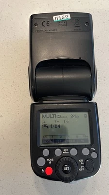 Godox TTL V860 Wireless Flash Speedlite For Parts - Image 1 of 4