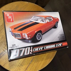 AMT Chevy Camaro 1970 1/2 z/28 1:25 scale plastic model kit skill 2 - Picture 1 of 2