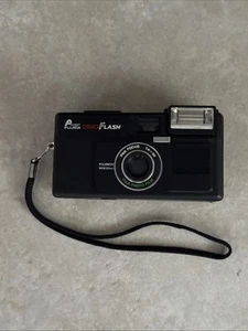 Fuji Pocket Fujica 350 Flash Black Point & Shoot 110 Film Camera w/ strap - Picture 1 of 4