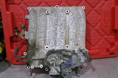 2001-2002 Nissan Pathfinder 3.5L OEM upper intake manifold 01 02 - Image 1 of 4