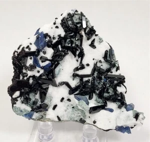 Neptunit und Benitoit, Benitoit Gem Mine, San Benito County, CA, #bsno1 - Bild 1 von 6