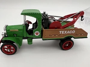 Ertl Texaco 1925 Kenworth Wrecker Tow Truck 1/34 Scale Diecast NIOB COA - Picture 1 of 13