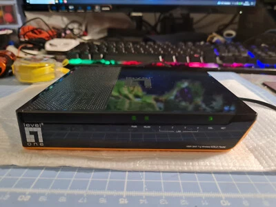 LevelOne WBR-3600 54Mbps Wireless ADSL2+ Modem Router - Immagine 1 di 4