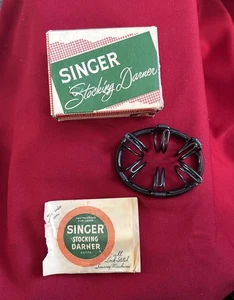 Cantante De Colección Nº 35776 Stocking Darner con caja original e instrucciones EE. UU. - Imagen 1 de 16