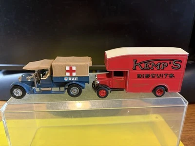 1973 LESNEY MATCHBOX YESTERYEARS 1918 AMBULANCE+KEMPS BISCUITS TRUCK USED L-RK - Image 1 of 4