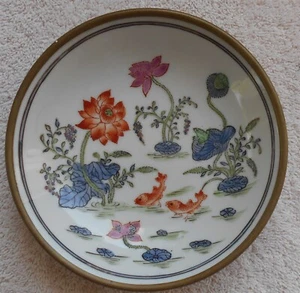 Decorative Hand Painted Canton Ware Ashtray - Picture 1 of 2