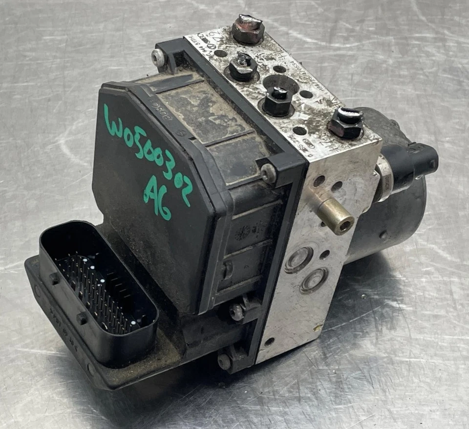 2002 Audi A6 Quattro AWD OEM ABS Anti Lock Brake Pump Assembly 44K 4B0614517H - Image 1 of 4