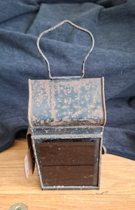 VINTAGE RAILWAY LANTERN LAMP – COMPLETE WITH BURNER – 1920’S 1930’S - Picture 1 of 11