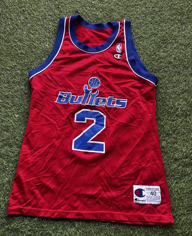 Camiseta Vintage Anos 90 Champion Washington Bullets Chris Webber #2 Tamanho 40 - Imagem 1 de 4