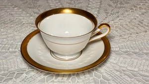 Bavaria Porzellan Mokka-Espresso-Tasse mit Untertasse, weiß & perfekt vergoldet - Bild 1 von 10